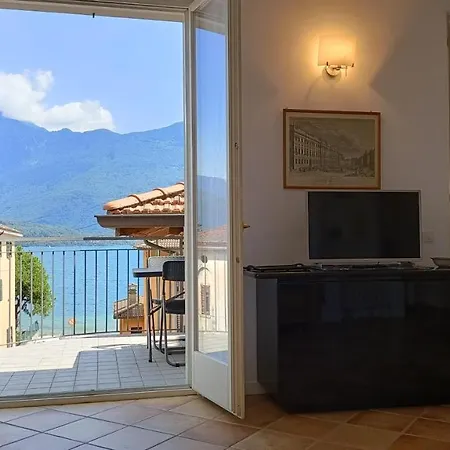 Apartment With Balcony, View, Garage - Larihome A32